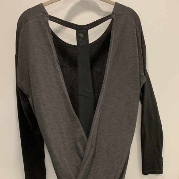 Diadora open back long sleeve shirt - Picture 3 of 4